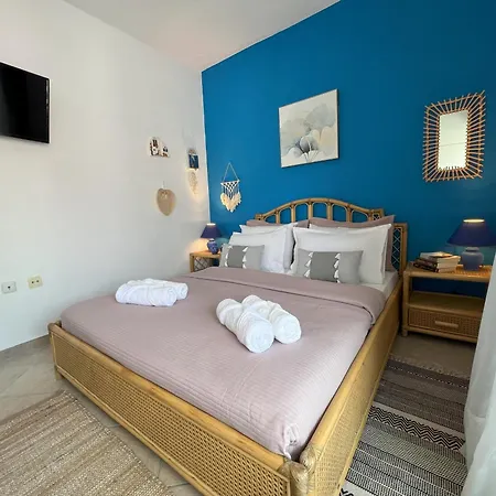 Apartment Blue Pearl *