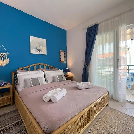Apartment Blue Pearl *